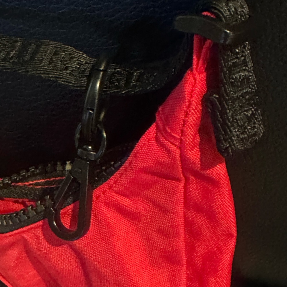 NWT, set of 2 BAGGU Mini Crescent Bag Charms / Candy Red - Picture 12 of 16